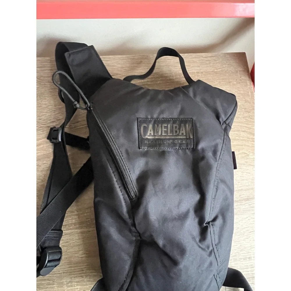 Camelbak‎ Hydration Backpack Only Classic Black Gorpcore Travel Hiking Camping